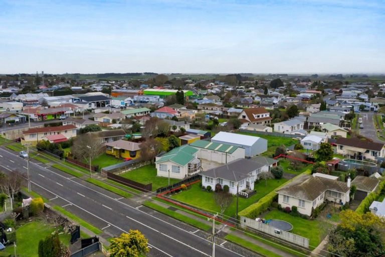 Photo of property in 49 Turuturu Road, Hawera, 4610