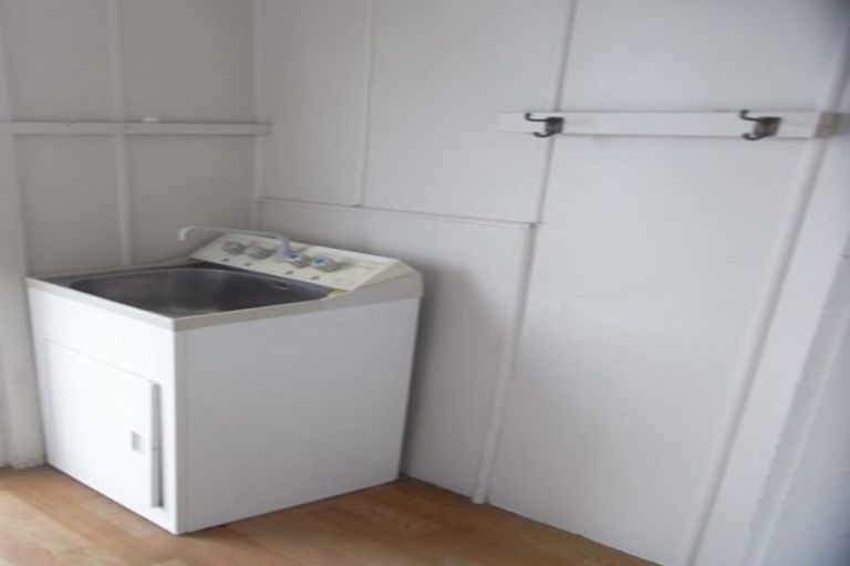 Photo of property in 1/82 Huia Road, Papatoetoe, Auckland, 2025