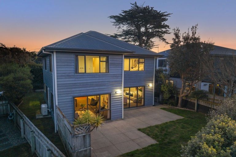 Photo of property in 2b Observatory Close, Whitby, Porirua, 5024