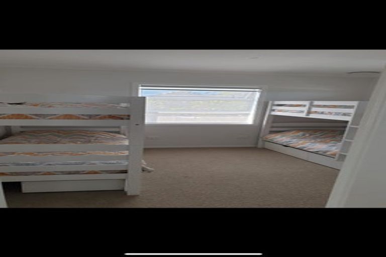 Photo of property in 100 Kupe Drive, Whitianga, 3510