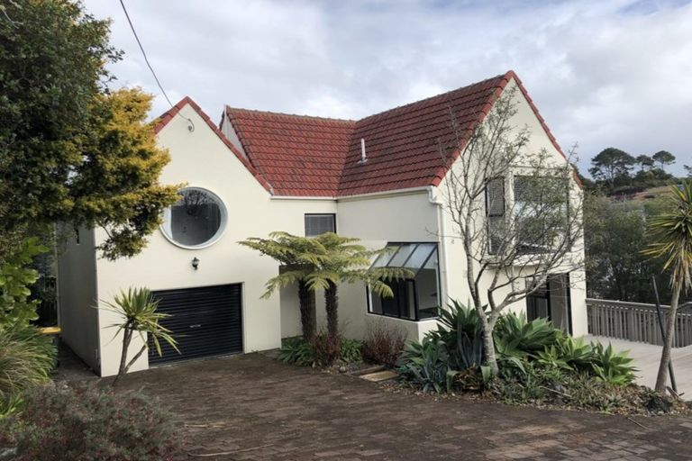 Photo of property in 117a Browns Bay Road, Browns Bay, Auckland, 0630