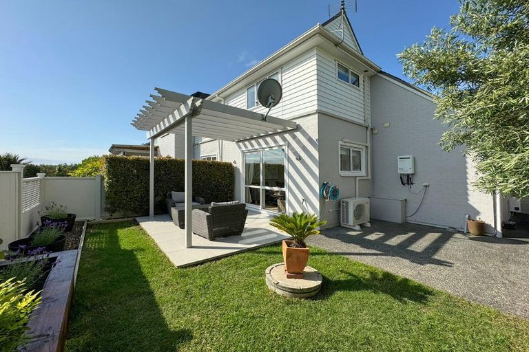 Photo of property in The Rise, 7 Hatfield Place, Albany Heights, Auckland, 0632