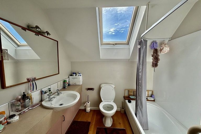 Photo of property in 1/455 Barbadoes Street, Edgeware, Christchurch, 8013