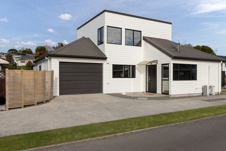 Photo of property in 6b Queen Road, Bellevue, Tauranga, 3110