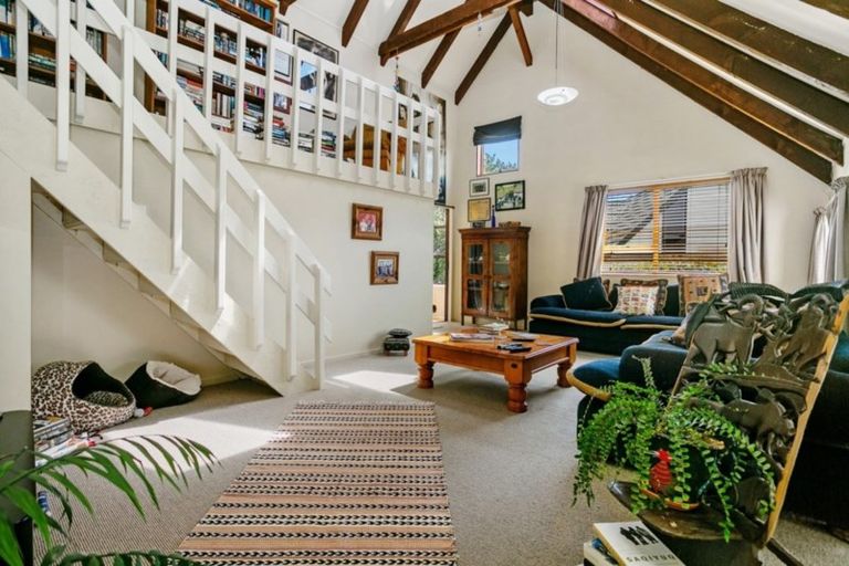 Photo of property in 42 Saint James Street, Richmond Heights, Taupo, 3330