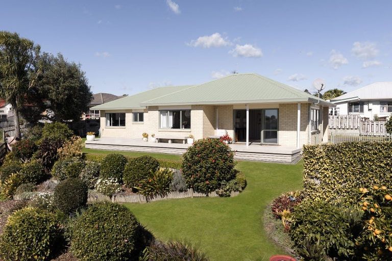 Photo of property in 18 Vanderbilt Place, Welcome Bay, Tauranga, 3112