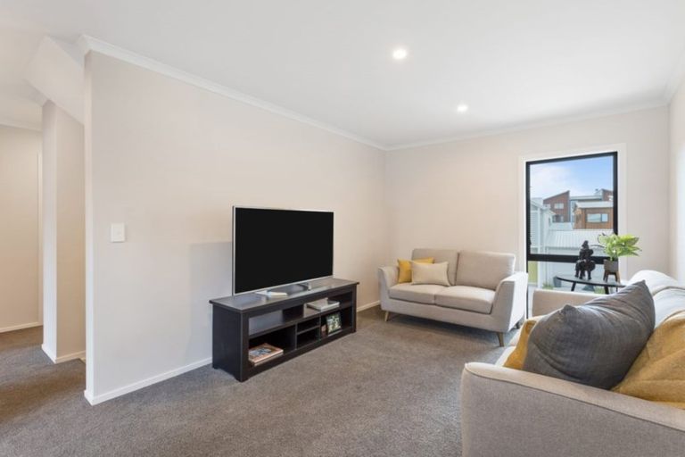 Photo of property in 61 Mapou Road, Hobsonville, Auckland, 0616