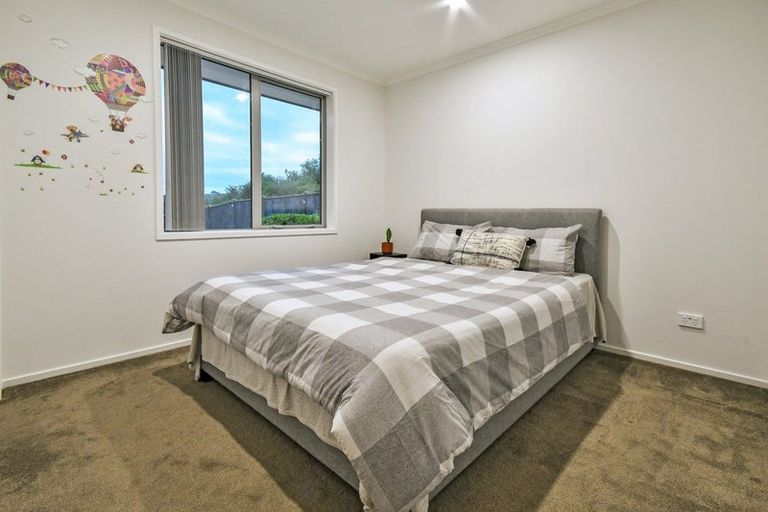 Photo of property in 48 Helenvale Crescent, Pokeno, 2402