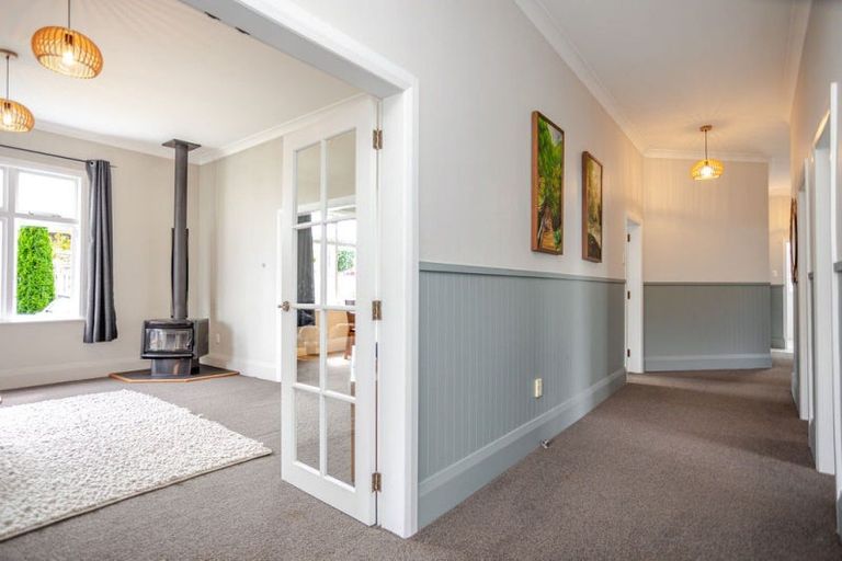 Photo of property in 12 Albert Street, Dannevirke, 4930