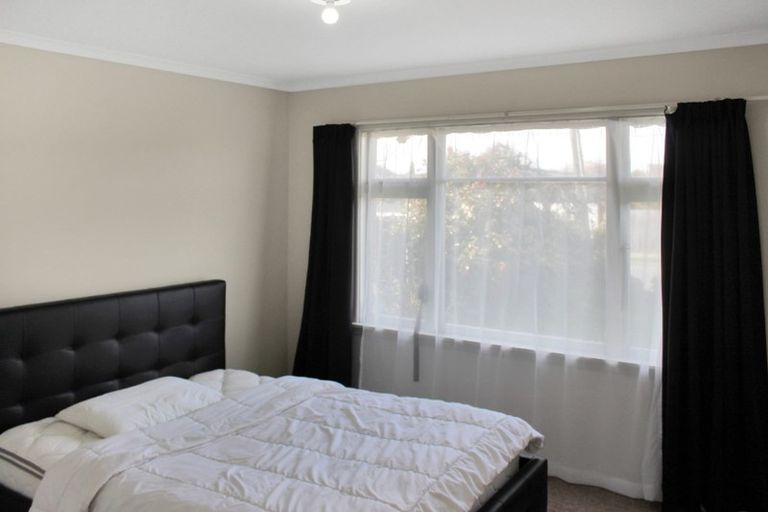 Photo of property in 24 Wentworth Street, Ilam, Christchurch, 8041