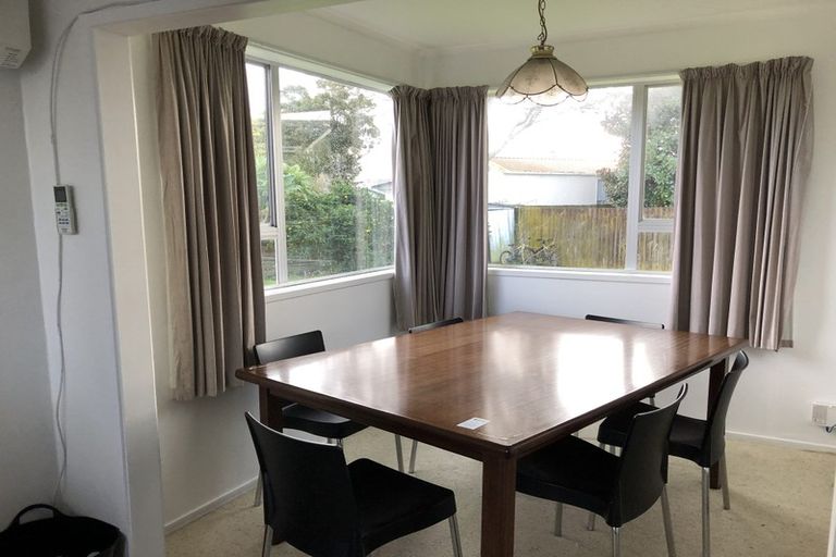 Photo of property in 10 Ewbank Place, Manurewa, Auckland, 2102