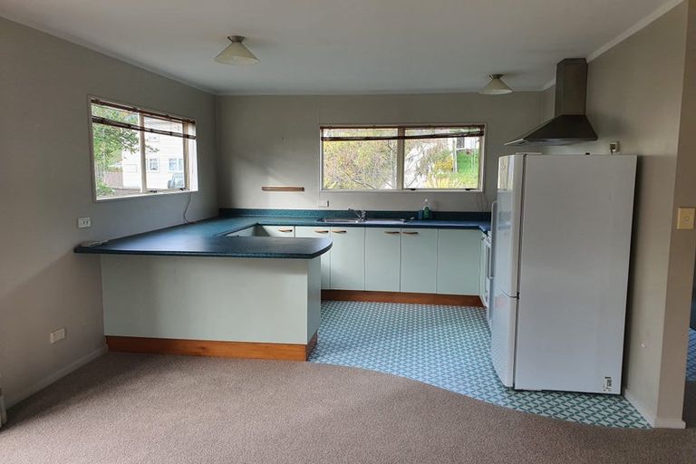 Photo of property in 27a Tremewan Street, Tawa, Wellington, 5028