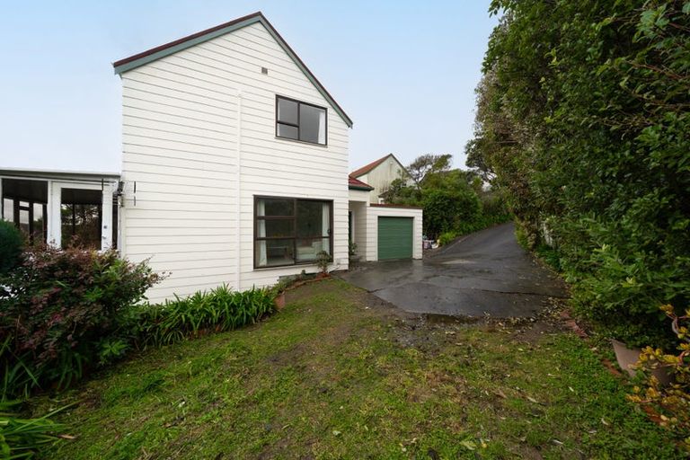 Photo of property in 9 Atwood Grove, Churton Park, Wellington, 6037