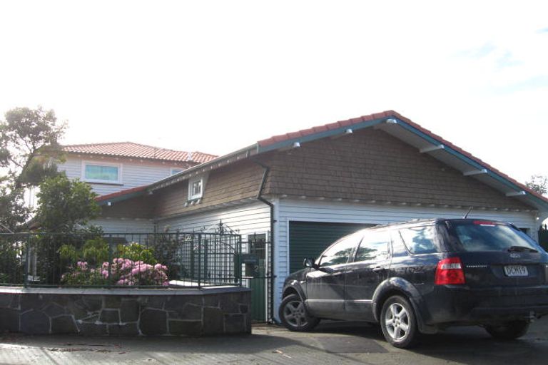 Photo of property in 2 Westenra Terrace, Cashmere, Christchurch, 8022