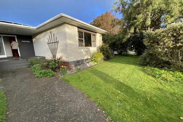 Photo of property in 8/8a Featherston Street, Levin, 5510