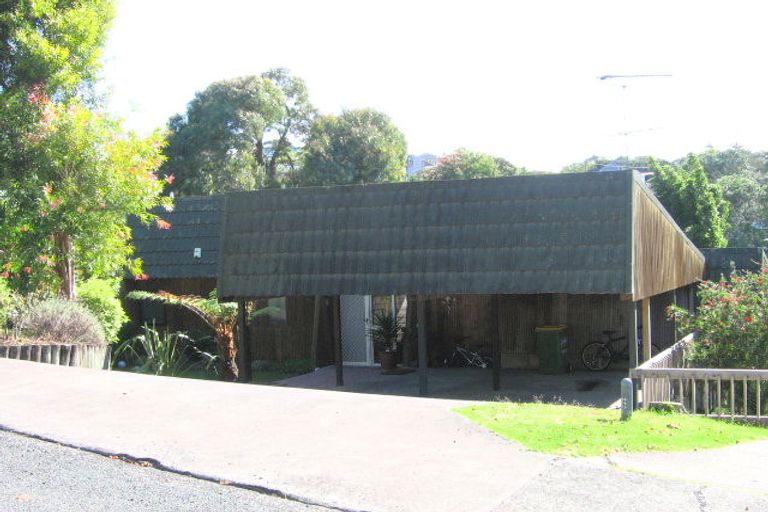 Photo of property in 65 Newhaven Terrace, Mairangi Bay, Auckland, 0630