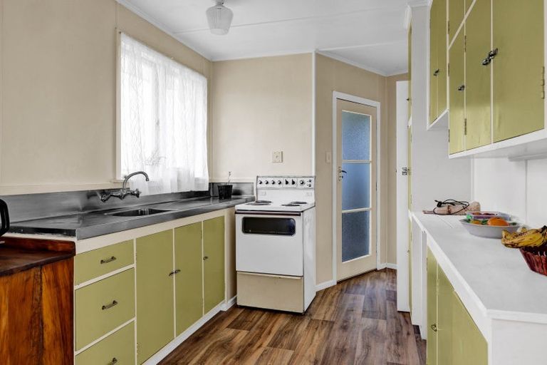 Photo of property in 29 Park Lane, Kaponga, Hawera, 4679