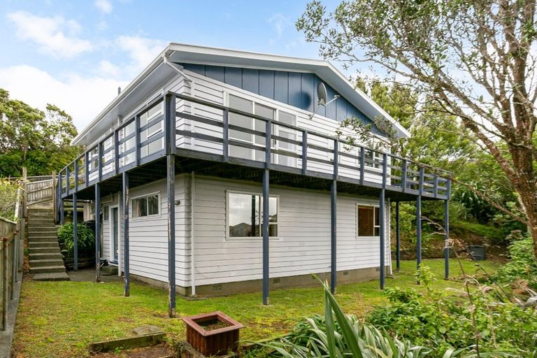 Photo of property in 53 Lomita Road, Johnsonville, Wellington, 6037