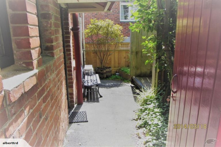 Photo of property in 60 Royal Terrace, Dunedin Central, Dunedin, 9016