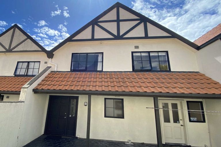 Photo of property in 1/264 Riccarton Road, Upper Riccarton, Christchurch, 8041