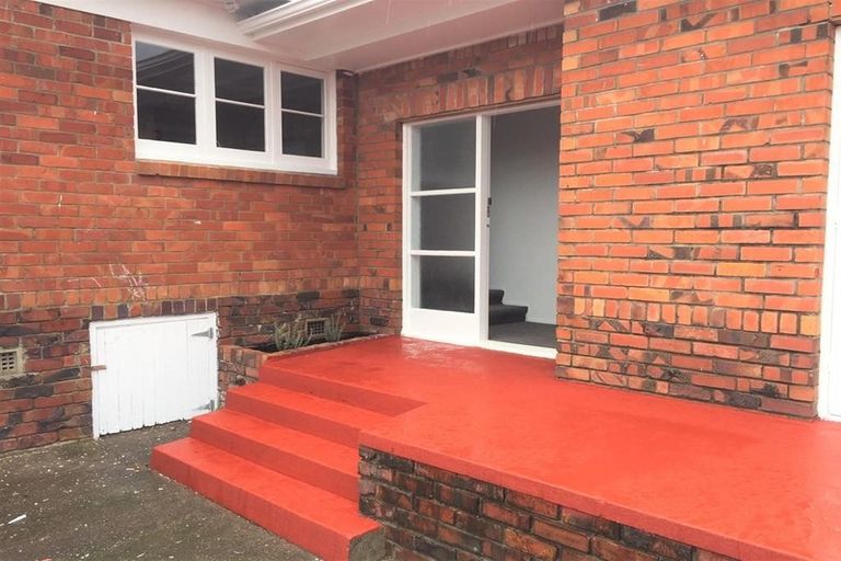 Photo of property in 51 Milton Road, Papatoetoe, Auckland, 2024