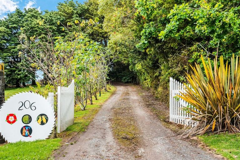Photo of property in 206 Bint Road, Maungakaramea, Whangarei, 0178