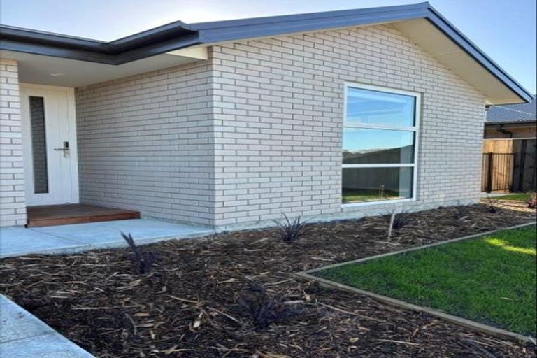 Photo of property in 55 Mehrtens Crescent, Woodend, 7691