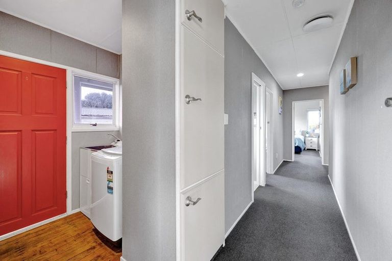 Photo of property in 6 Pacey Avenue, Hawera, 4610