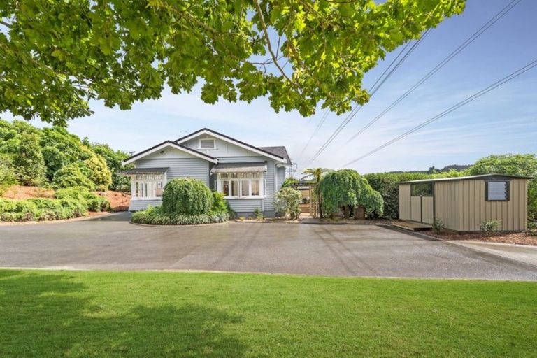 Photo of property in 81 Oraha Road, Kumeu, 0892