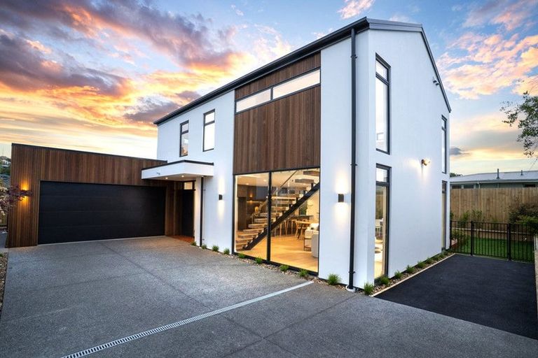 Photo of property in 157a Centaurus Road, Saint Martins, Christchurch, 8022