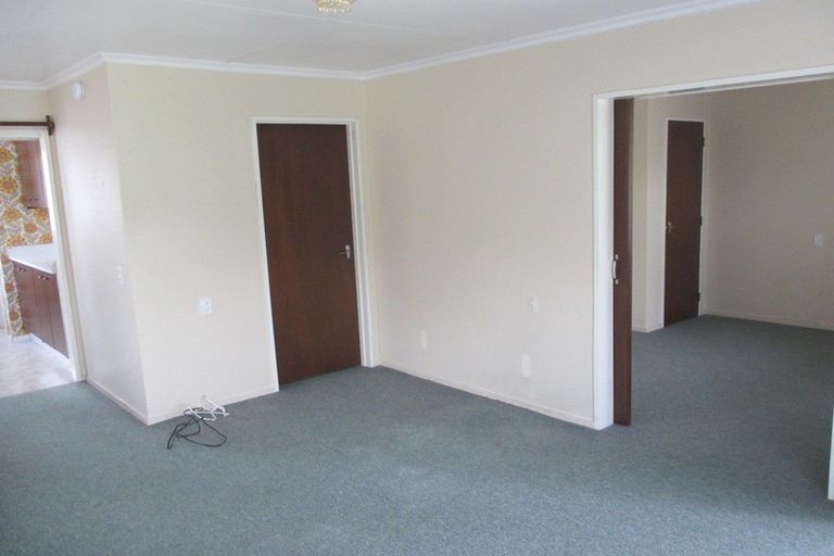 Photo of property in 17a Churchill Avenue, Hokowhitu, Palmerston North, 4410