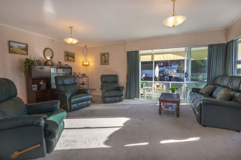 Photo of property in 33 Truscott Avenue, Johnsonville, Wellington, 6037