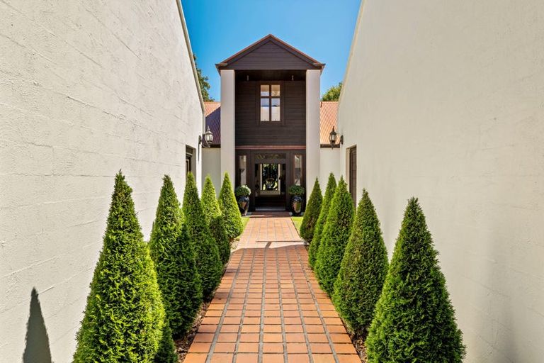 Photo of property in 221 Awai Road, Tarurutangi, New Plymouth, 4372