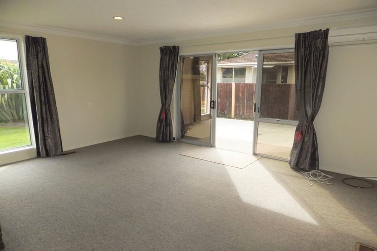Photo of property in 2/33 Cavendish Road, Casebrook, Christchurch, 8051
