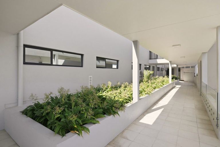 Photo of property in 314 Maunganui Road, Mount Maunganui, 3116