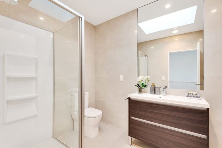 Photo of property in 1 Cambie Avenue, Red Beach, 0932