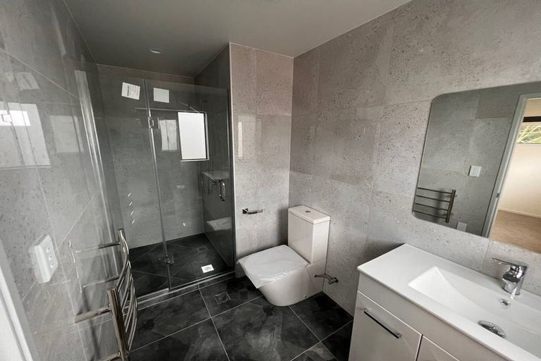 Photo of property in 17b Knox Road, Swanson, Auckland, 0612