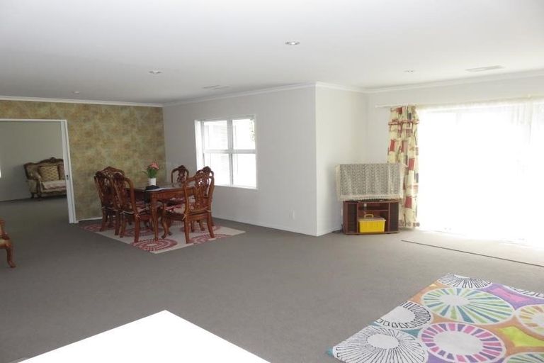 Photo of property in 188 Westchester Drive, Churton Park, Wellington, 6037