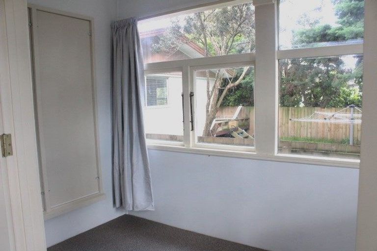 Photo of property in 2/27 Pakuranga Road, Pakuranga, Auckland, 2010