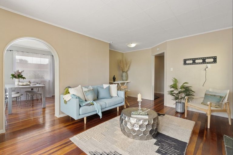 Photo of property in 1/1116 Outram Road, Akina, Hastings, 4122