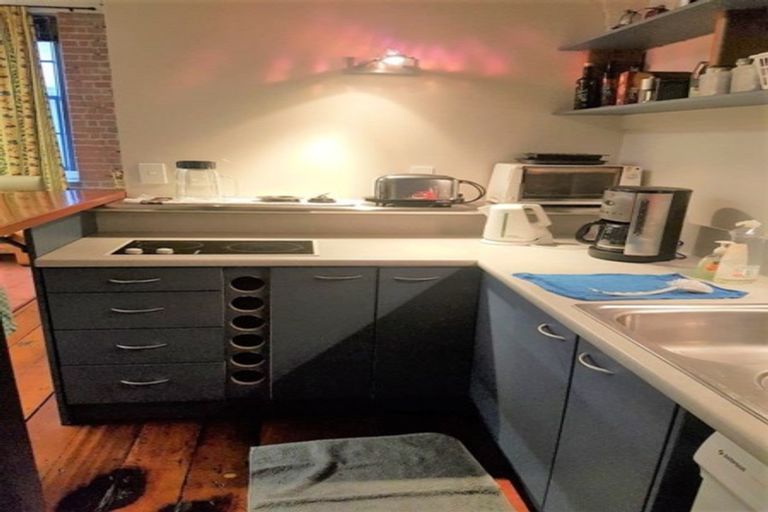 Photo of property in Hannahs Warehouse Apartments, 22/13 Leeds Street, Te Aro, Wellington, 6011
