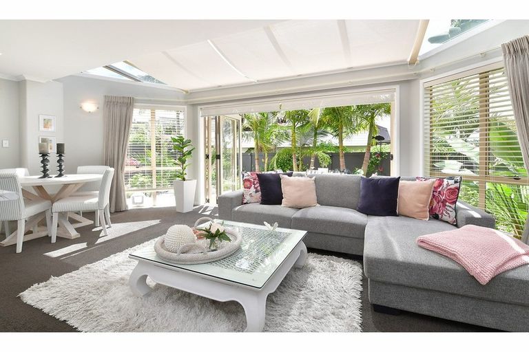 Photo of property in 16 Millennial Way, Orewa, 0931