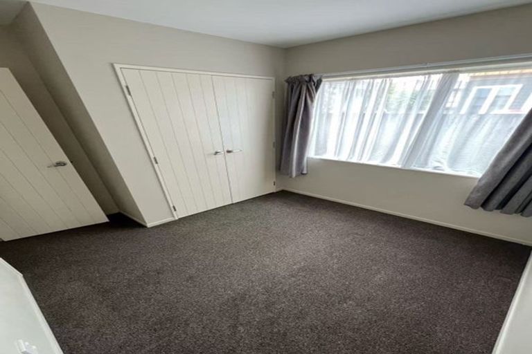 Photo of property in 102 Swanson Road, Henderson, Auckland, 0610