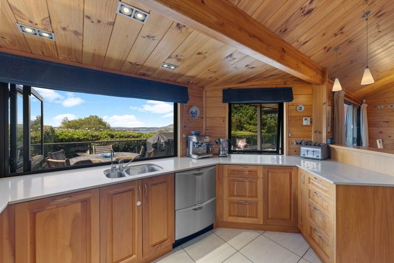 Photo of property in 737 Acacia Bay Road, Acacia Bay, Taupo, 3330