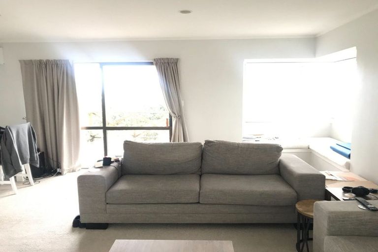 Photo of property in 2/117 Ridge Road, Howick, Auckland, 2014