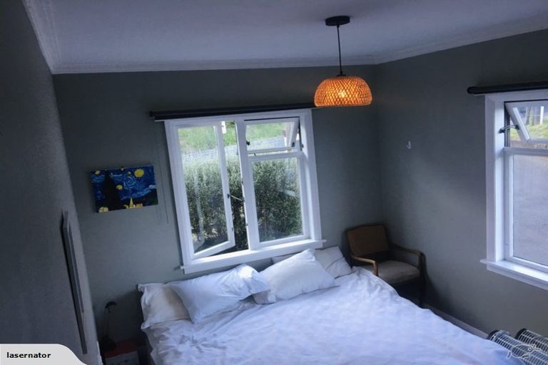 Photo of property in 22 Whaui Street, Vogeltown, Wellington, 6021