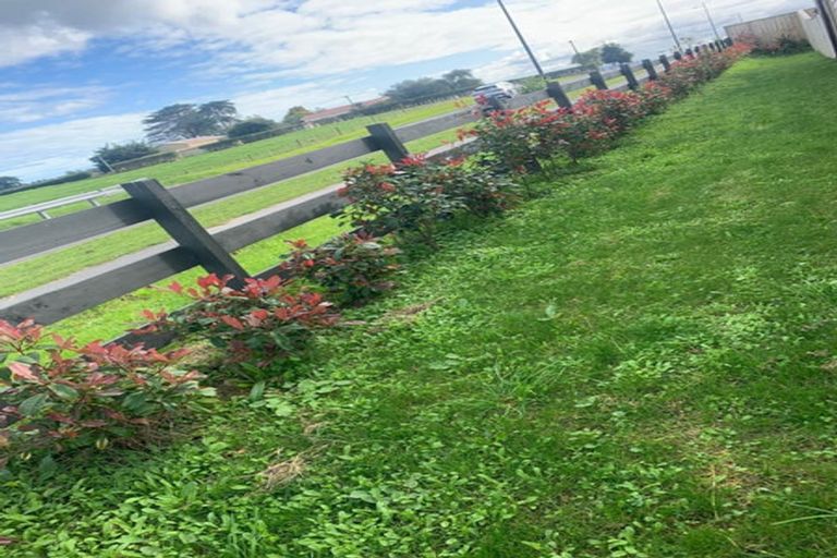 Photo of property in 115 Mutetai Road, Clarks Beach, 2122