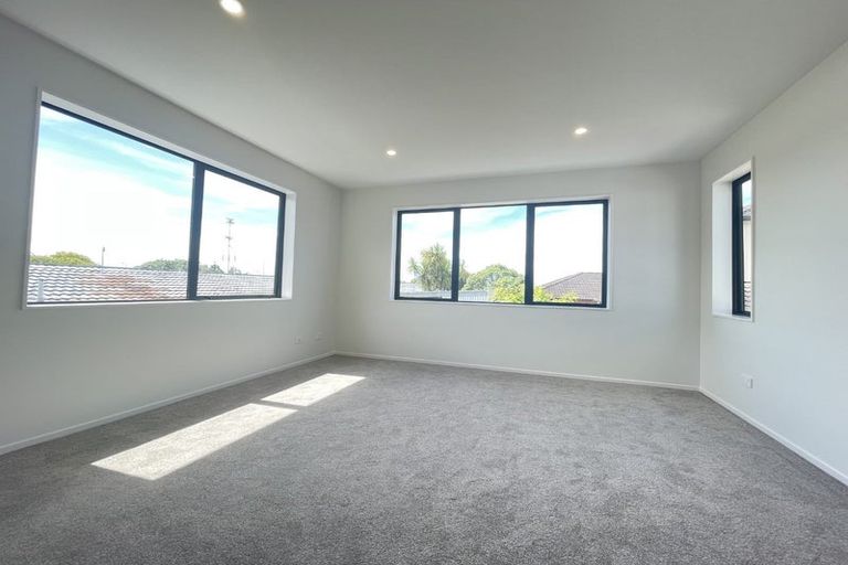Photo of property in 1c Koromiko Street, New Lynn, Auckland, 0600