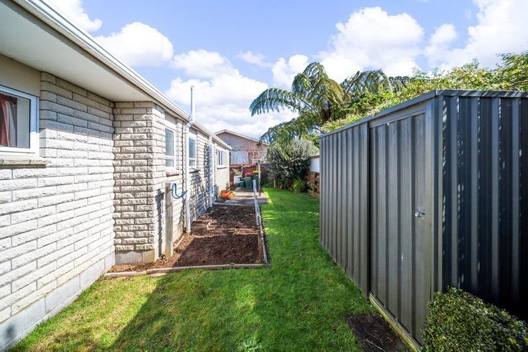 Photo of property in 4 Massey Street, Westown, New Plymouth, 4310
