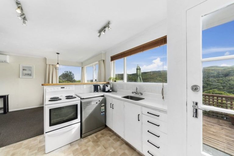 Photo of property in 61 Waipounamu Drive, Kelson, Lower Hutt, 5010